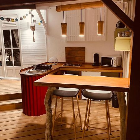 Les Coulirooms - Suite Avec Jacuzzi Et Grande Terrasse Sainte-Anne  Bagian luar foto